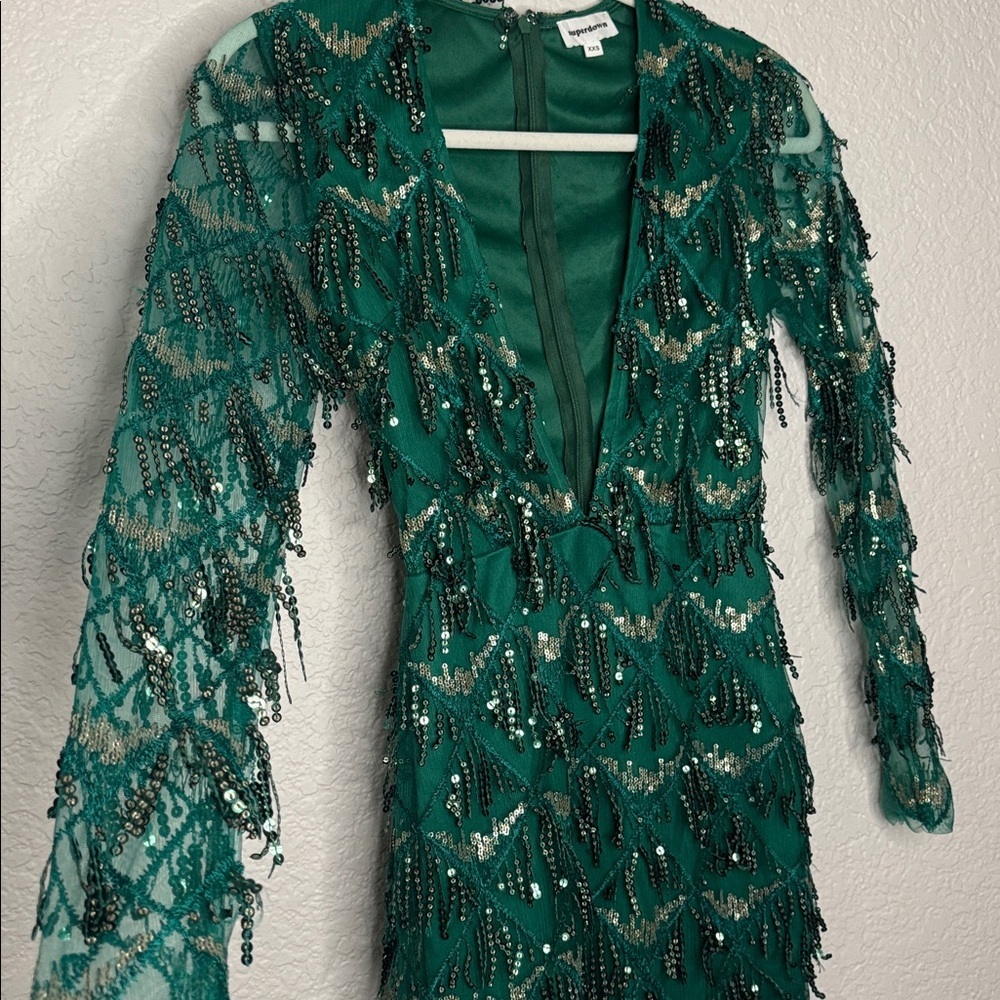 Superdown Nia Sequin Fringe Dress Dark Green Deep V Neck XXS Revolve - Picture 4 of 8